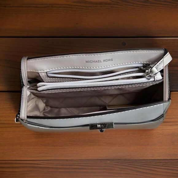 Michael Kors Large Soho Studded Leather Shoulder Bag Optic White/Silver NWOT - Picture 9 of 10